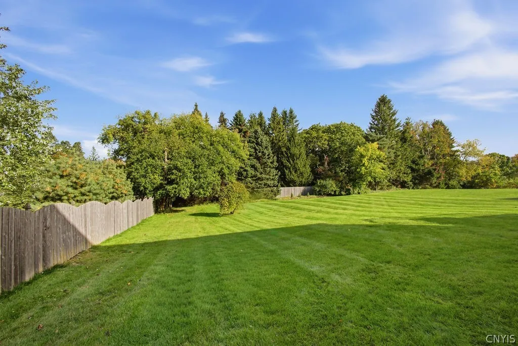 4640 Bloomsbury Drive, Onondaga, New York 13215, Onondaga, New York 13215, 4 Bedroom Bedrooms, 10 Room Rooms,3 BathroomBathrooms,Residential,For Sale,4640 Bloomsbury Drive, Onondaga, New York 13215,0,S1720636