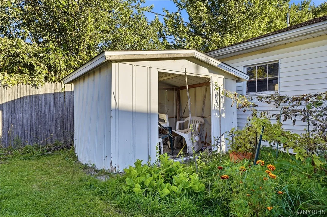 87 Carmen Road, Amherst, New York 14226, Amherst, New York 14226, 3 Bedroom Bedrooms, 7 Room Rooms,2 BathroomBathrooms,Residential,For Sale,87 Carmen Road, Amherst, New York 14226,0,B1721381