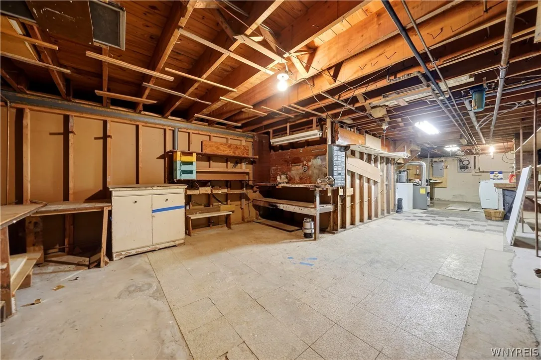 87 Carmen Road, Amherst, New York 14226, Amherst, New York 14226, 3 Bedroom Bedrooms, 7 Room Rooms,2 BathroomBathrooms,Residential,For Sale,87 Carmen Road, Amherst, New York 14226,0,B1721381
