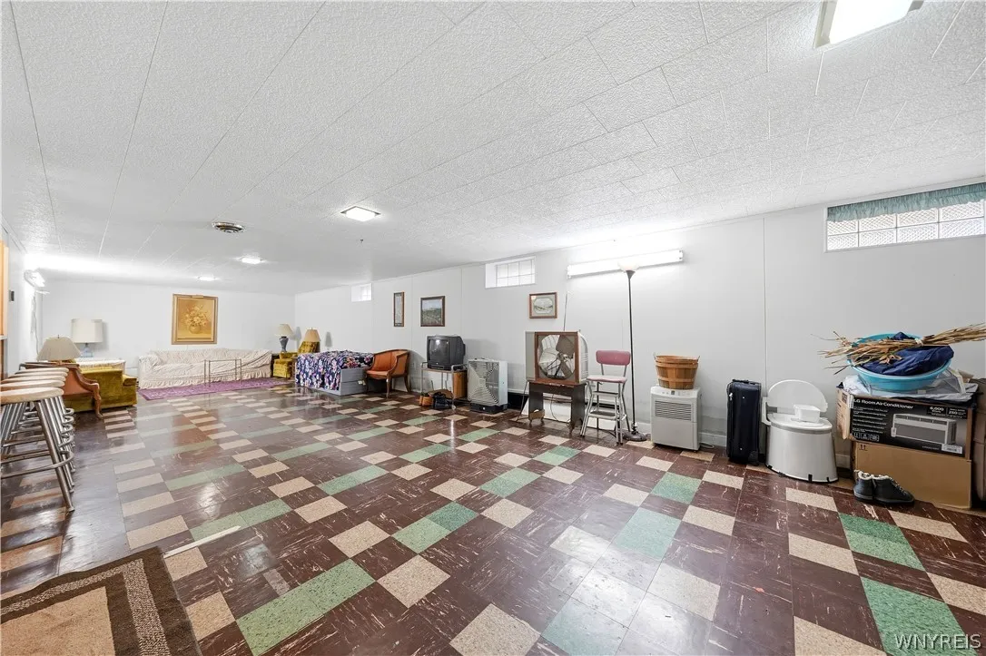 87 Carmen Road, Amherst, New York 14226, Amherst, New York 14226, 3 Bedroom Bedrooms, 7 Room Rooms,2 BathroomBathrooms,Residential,For Sale,87 Carmen Road, Amherst, New York 14226,0,B1721381