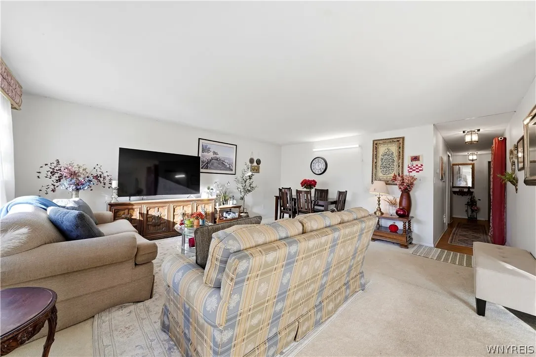 87 Carmen Road, Amherst, New York 14226, Amherst, New York 14226, 3 Bedroom Bedrooms, 7 Room Rooms,2 BathroomBathrooms,Residential,For Sale,87 Carmen Road, Amherst, New York 14226,0,B1721381