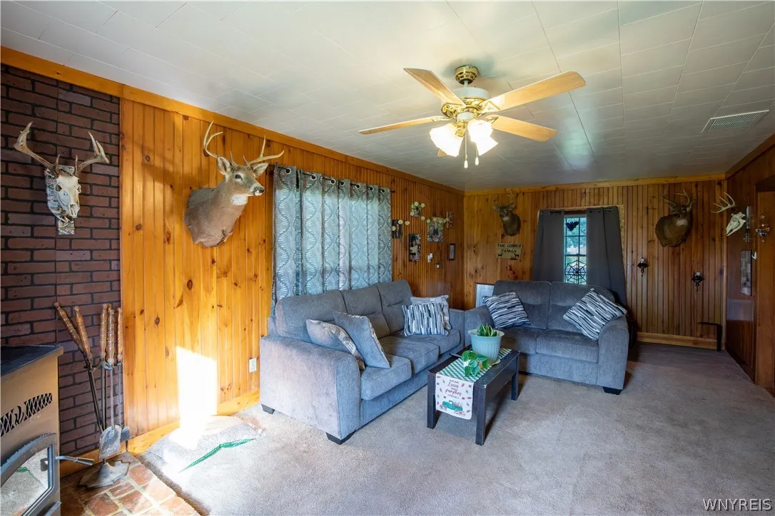 10683 Delevan Elton Road, Yorkshire, New York 1404, Yorkshire, New York 14042, 4 Bedroom Bedrooms, 7 Room Rooms,1 BathroomBathrooms,Residential,For Sale,10683 Delevan Elton Road, Yorkshire, New York 1404,0,B1721388