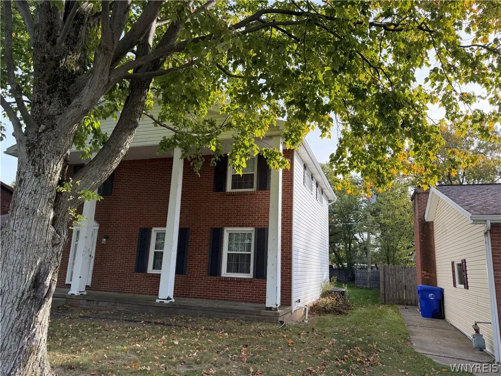 59 Pinewood Drive, West Seneca, New York 14224, West Seneca, New York 14224, 4 Bedroom Bedrooms, 8 Room Rooms,2 BathroomBathrooms,Residential,For Sale,59 Pinewood Drive, West Seneca, New York 14224,0,B1721398