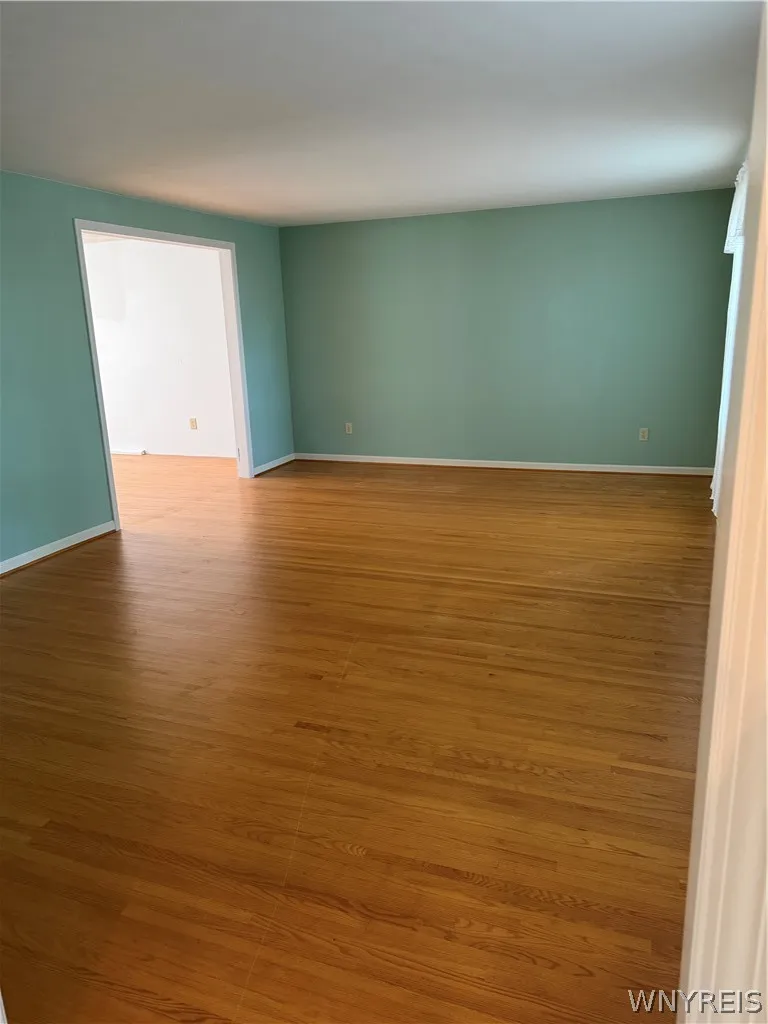 59 Pinewood Drive, West Seneca, New York 14224, West Seneca, New York 14224, 4 Bedroom Bedrooms, 8 Room Rooms,2 BathroomBathrooms,Residential,For Sale,59 Pinewood Drive, West Seneca, New York 14224,0,B1721398