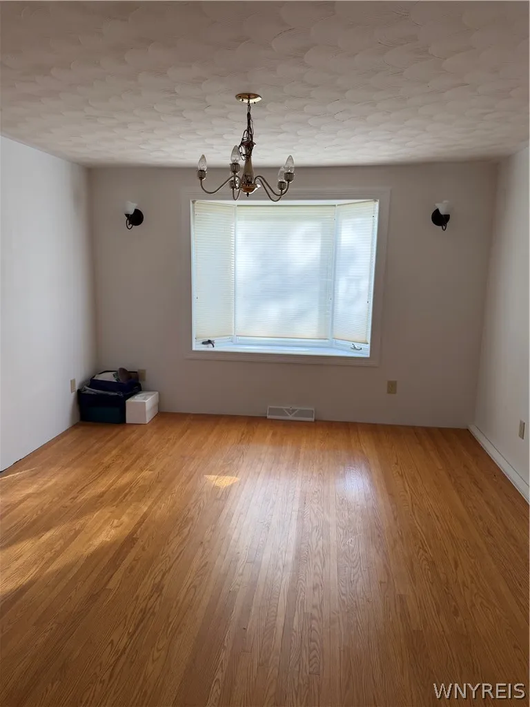 59 Pinewood Drive, West Seneca, New York 14224, West Seneca, New York 14224, 4 Bedroom Bedrooms, 8 Room Rooms,2 BathroomBathrooms,Residential,For Sale,59 Pinewood Drive, West Seneca, New York 14224,0,B1721398