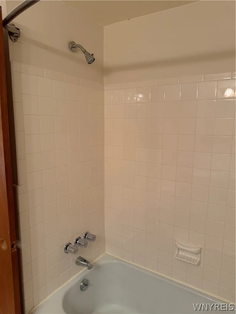 59 Pinewood Drive, West Seneca, New York 14224, West Seneca, New York 14224, 4 Bedroom Bedrooms, 8 Room Rooms,2 BathroomBathrooms,Residential,For Sale,59 Pinewood Drive, West Seneca, New York 14224,0,B1721398