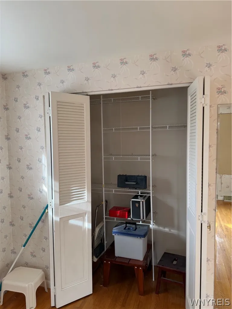 59 Pinewood Drive, West Seneca, New York 14224, West Seneca, New York 14224, 4 Bedroom Bedrooms, 8 Room Rooms,2 BathroomBathrooms,Residential,For Sale,59 Pinewood Drive, West Seneca, New York 14224,0,B1721398