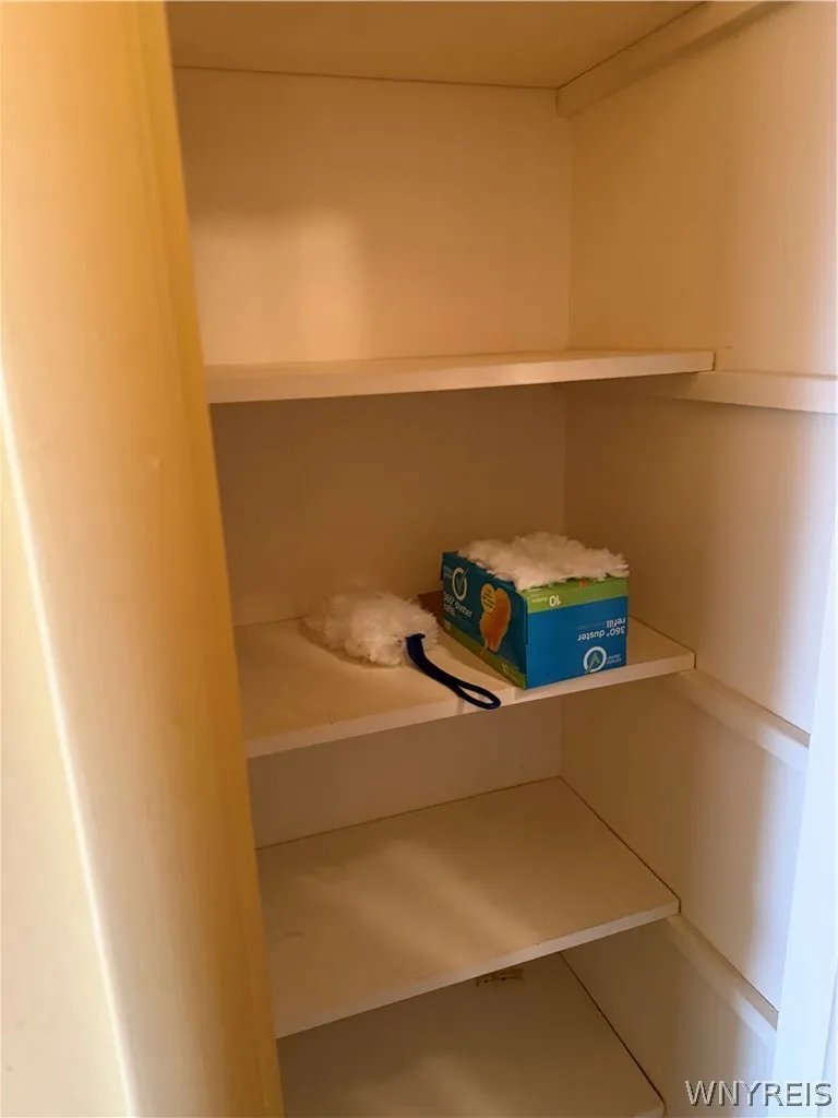 59 Pinewood Drive, West Seneca, New York 14224, West Seneca, New York 14224, 4 Bedroom Bedrooms, 8 Room Rooms,2 BathroomBathrooms,Residential,For Sale,59 Pinewood Drive, West Seneca, New York 14224,0,B1721398