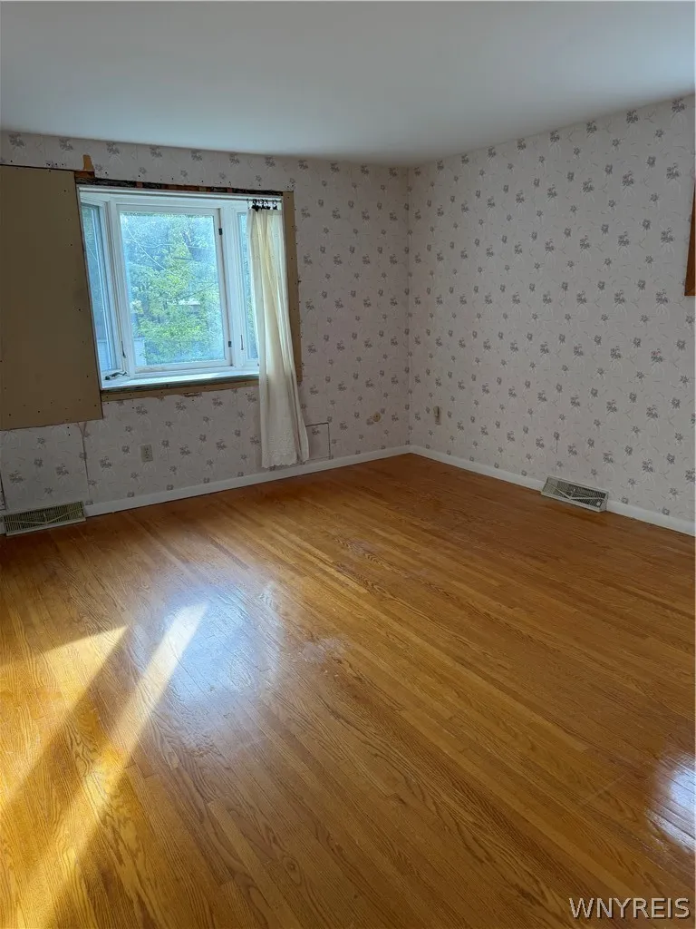 59 Pinewood Drive, West Seneca, New York 14224, West Seneca, New York 14224, 4 Bedroom Bedrooms, 8 Room Rooms,2 BathroomBathrooms,Residential,For Sale,59 Pinewood Drive, West Seneca, New York 14224,0,B1721398