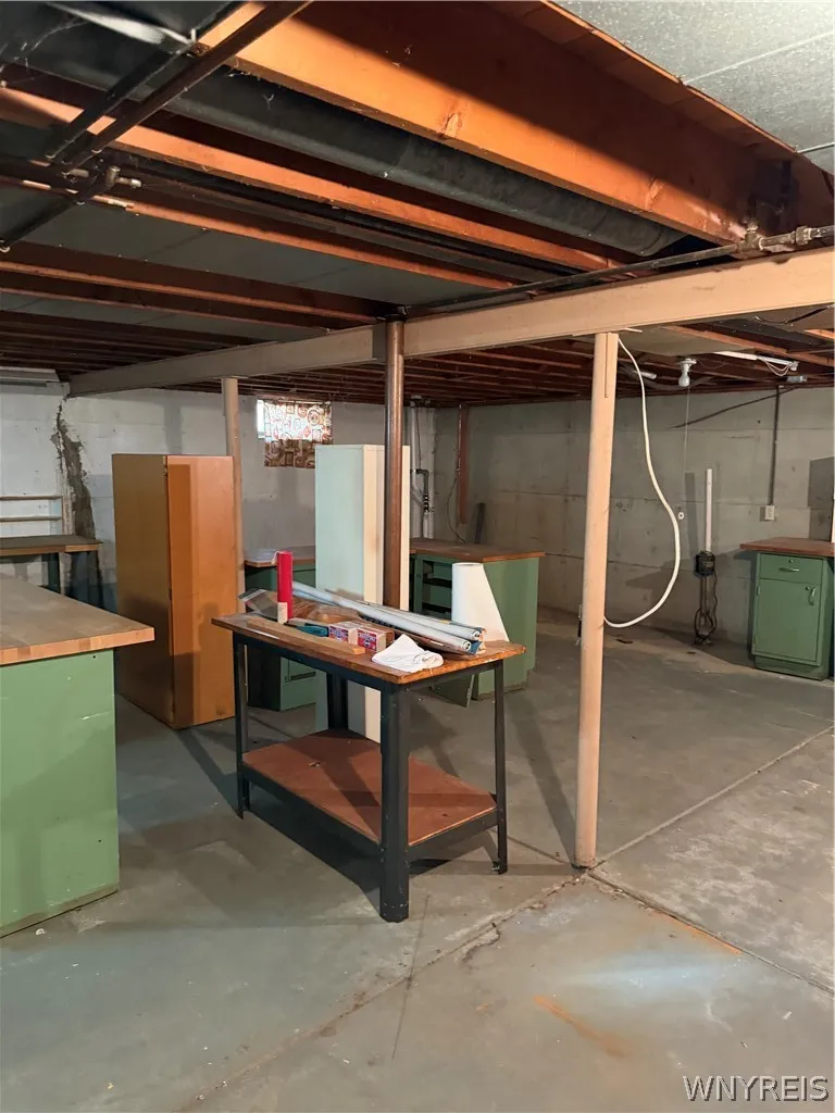 59 Pinewood Drive, West Seneca, New York 14224, West Seneca, New York 14224, 4 Bedroom Bedrooms, 8 Room Rooms,2 BathroomBathrooms,Residential,For Sale,59 Pinewood Drive, West Seneca, New York 14224,0,B1721398