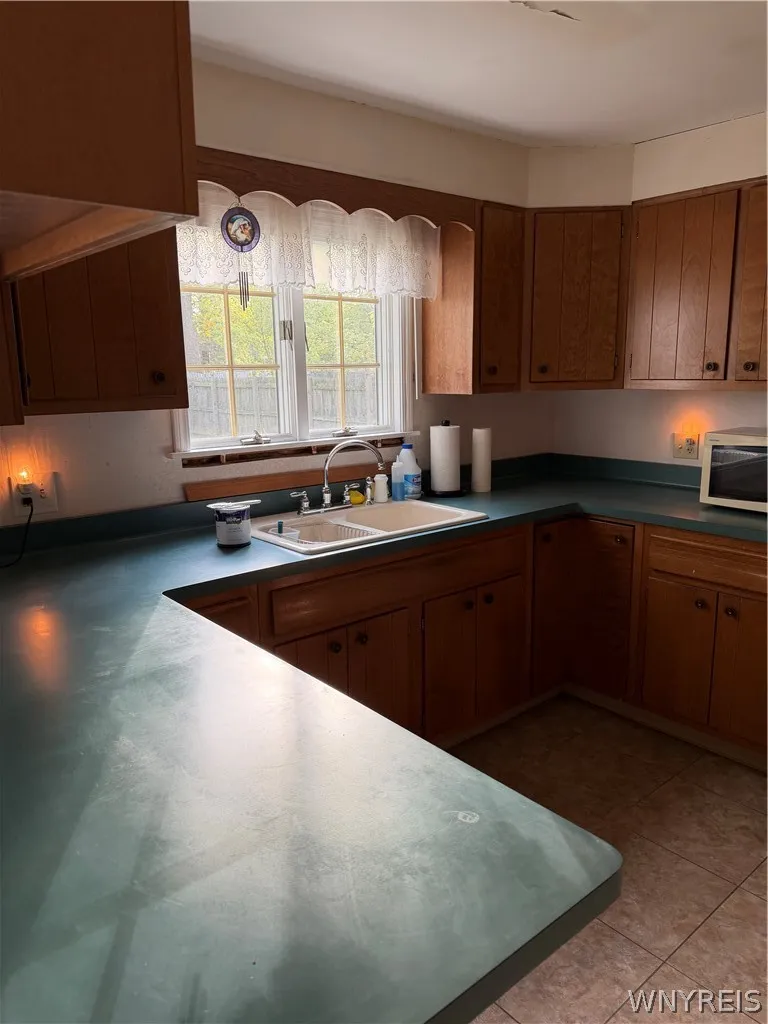 59 Pinewood Drive, West Seneca, New York 14224, West Seneca, New York 14224, 4 Bedroom Bedrooms, 8 Room Rooms,2 BathroomBathrooms,Residential,For Sale,59 Pinewood Drive, West Seneca, New York 14224,0,B1721398