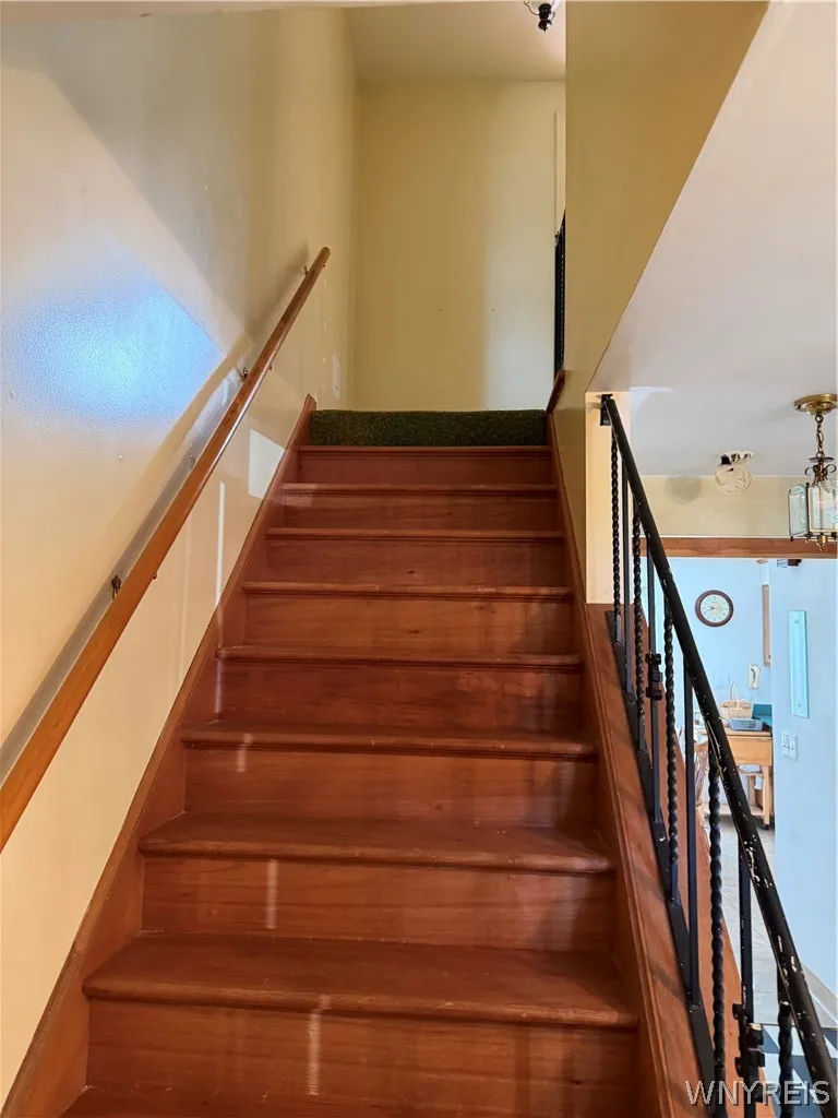 59 Pinewood Drive, West Seneca, New York 14224, West Seneca, New York 14224, 4 Bedroom Bedrooms, 8 Room Rooms,2 BathroomBathrooms,Residential,For Sale,59 Pinewood Drive, West Seneca, New York 14224,0,B1721398