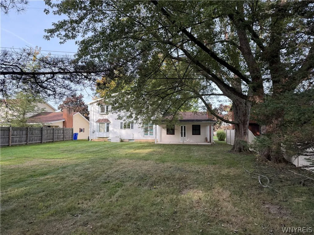 59 Pinewood Drive, West Seneca, New York 14224, West Seneca, New York 14224, 4 Bedroom Bedrooms, 8 Room Rooms,2 BathroomBathrooms,Residential,For Sale,59 Pinewood Drive, West Seneca, New York 14224,0,B1721398