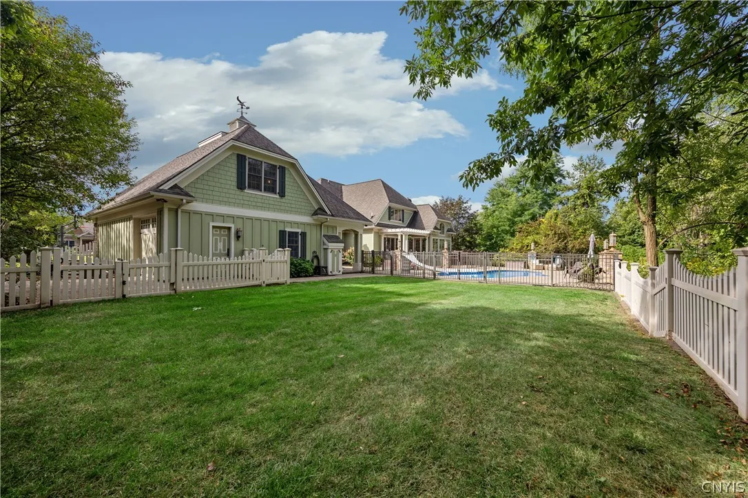 811 Knighthood Circle, Manlius, New York 13066, Manlius, New York 13066, 6 Bedroom Bedrooms, 15 Room Rooms,6 BathroomBathrooms,Residential,For Sale,811 Knighthood Circle, Manlius, New York 13066,0,S1721294