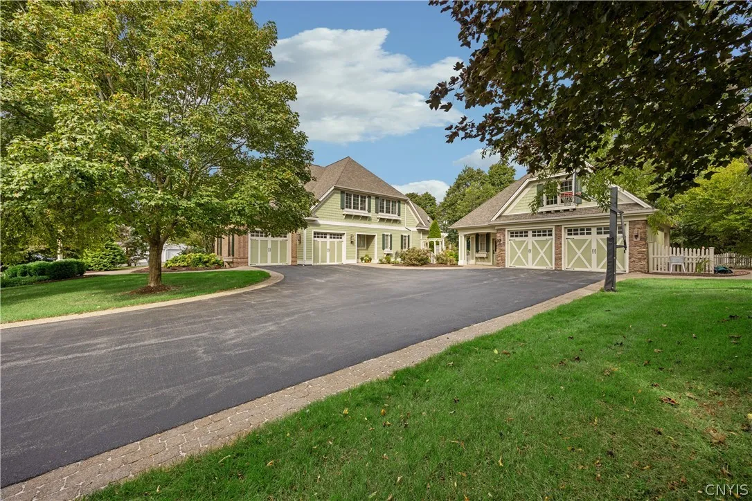 811 Knighthood Circle, Manlius, New York 13066, Manlius, New York 13066, 6 Bedroom Bedrooms, 15 Room Rooms,6 BathroomBathrooms,Residential,For Sale,811 Knighthood Circle, Manlius, New York 13066,0,S1721294