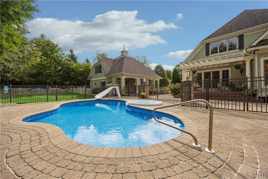 811 Knighthood Circle, Manlius, New York 13066, Manlius, New York 13066, 6 Bedroom Bedrooms, 15 Room Rooms,6 BathroomBathrooms,Residential,For Sale,811 Knighthood Circle, Manlius, New York 13066,0,S1721294