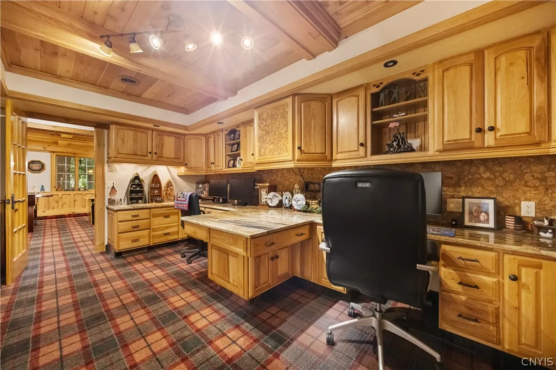 811 Knighthood Circle, Manlius, New York 13066, Manlius, New York 13066, 6 Bedroom Bedrooms, 15 Room Rooms,6 BathroomBathrooms,Residential,For Sale,811 Knighthood Circle, Manlius, New York 13066,0,S1721294