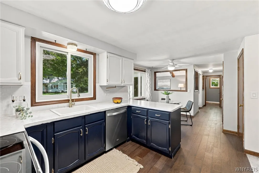 61 Eveningwood Lane, Amherst, New York 14051, Amherst, New York 14051, 3 Bedroom Bedrooms, 8 Room Rooms,2 BathroomBathrooms,Residential,For Sale,61 Eveningwood Lane, Amherst, New York 14051,0,B1721494