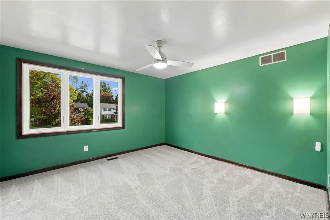 61 Eveningwood Lane, Amherst, New York 14051, Amherst, New York 14051, 3 Bedroom Bedrooms, 8 Room Rooms,2 BathroomBathrooms,Residential,For Sale,61 Eveningwood Lane, Amherst, New York 14051,0,B1721494