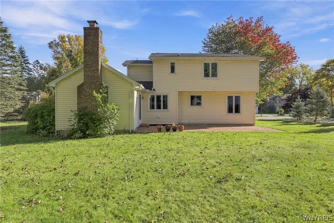 61 Eveningwood Lane, Amherst, New York 14051, Amherst, New York 14051, 3 Bedroom Bedrooms, 8 Room Rooms,2 BathroomBathrooms,Residential,For Sale,61 Eveningwood Lane, Amherst, New York 14051,0,B1721494