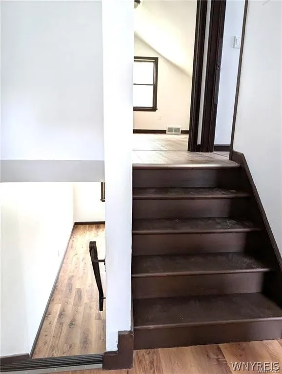 881 Highland Avenue, Tonawanda, New York 14223, Tonawanda, New York 14223, 3 Bedroom Bedrooms, 5 Room Rooms,1 BathroomBathrooms,Residential Lease,For Rent,881 Highland Avenue, Tonawanda, New York 14223,0,B1721401