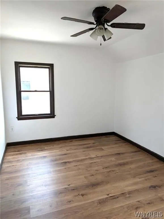 881 Highland Avenue, Tonawanda, New York 14223, Tonawanda, New York 14223, 3 Bedroom Bedrooms, 5 Room Rooms,1 BathroomBathrooms,Residential Lease,For Rent,881 Highland Avenue, Tonawanda, New York 14223,0,B1721401