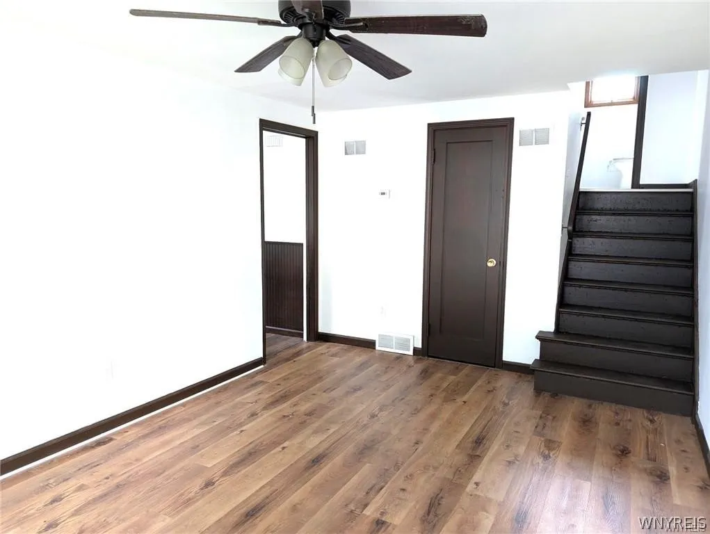 881 Highland Avenue, Tonawanda, New York 14223, Tonawanda, New York 14223, 3 Bedroom Bedrooms, 5 Room Rooms,1 BathroomBathrooms,Residential Lease,For Rent,881 Highland Avenue, Tonawanda, New York 14223,0,B1721401