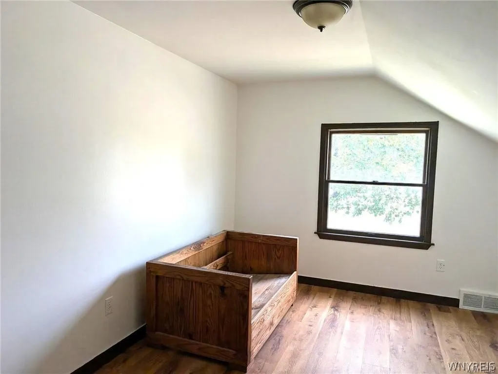881 Highland Avenue, Tonawanda, New York 14223, Tonawanda, New York 14223, 3 Bedroom Bedrooms, 5 Room Rooms,1 BathroomBathrooms,Residential Lease,For Rent,881 Highland Avenue, Tonawanda, New York 14223,0,B1721401