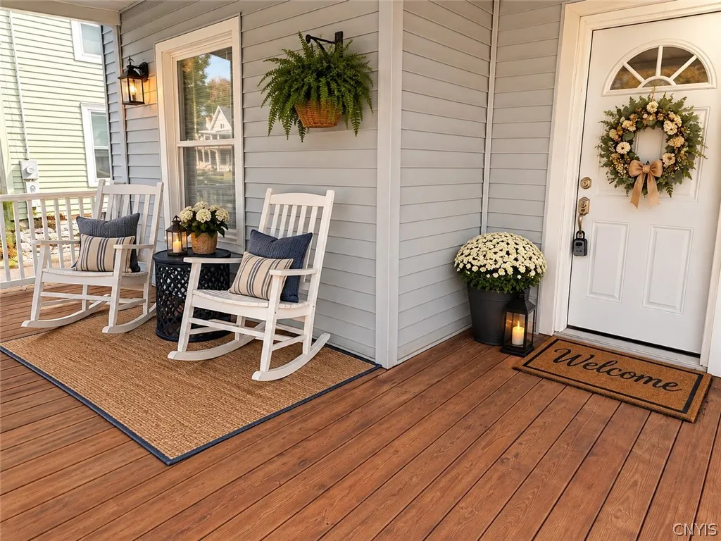 AI staged - Front porch