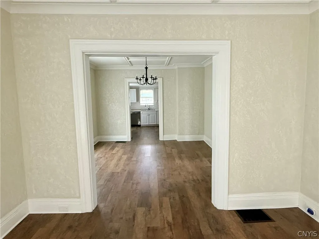 421 South Massey Street, Watertown City, New York, Watertown City, New York 13601, 4 Bedroom Bedrooms, 10 Room Rooms,2 BathroomBathrooms,Residential Lease,For Rent,421 South Massey Street, Watertown City, New York ,0,S1721429