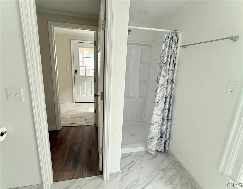 421 South Massey Street, Watertown City, New York, Watertown City, New York 13601, 4 Bedroom Bedrooms, 10 Room Rooms,2 BathroomBathrooms,Residential Lease,For Rent,421 South Massey Street, Watertown City, New York ,0,S1721429