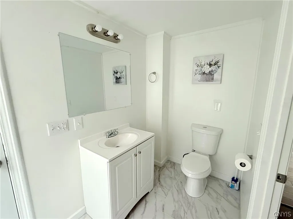 421 South Massey Street, Watertown City, New York, Watertown City, New York 13601, 4 Bedroom Bedrooms, 10 Room Rooms,2 BathroomBathrooms,Residential Lease,For Rent,421 South Massey Street, Watertown City, New York ,0,S1721429
