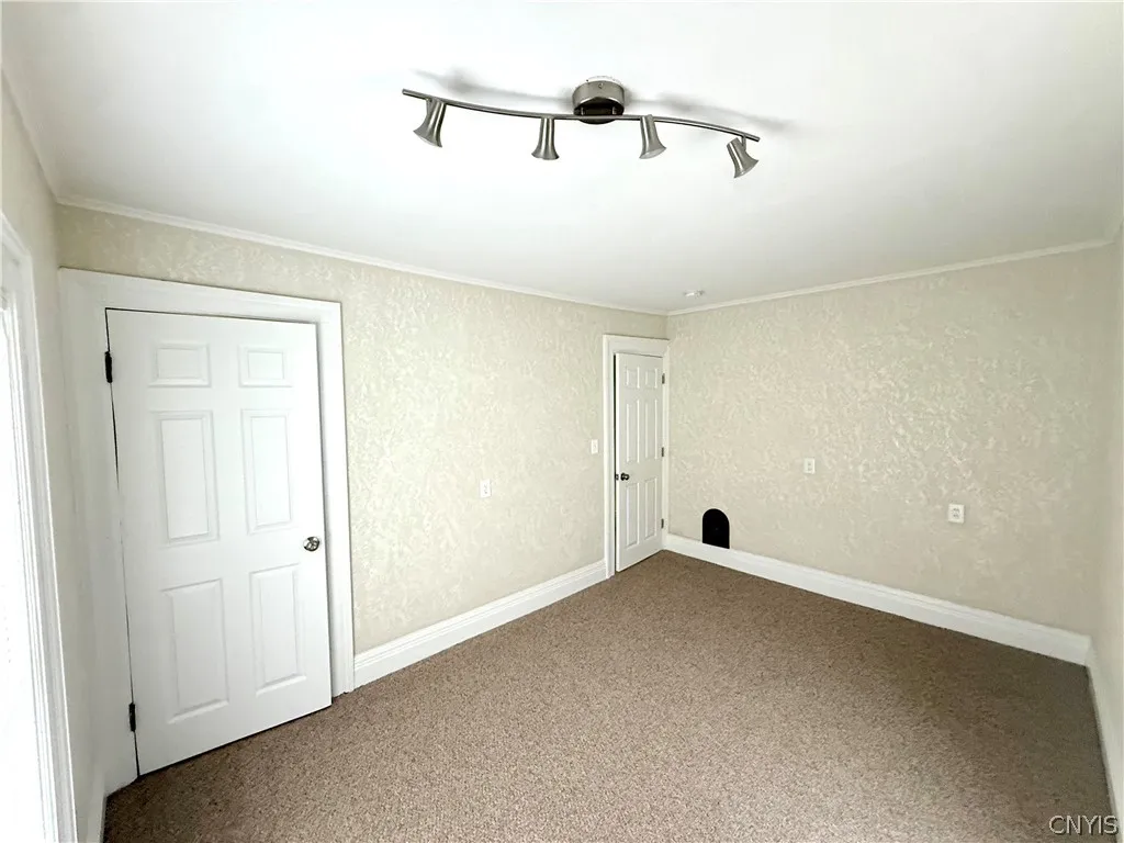 421 South Massey Street, Watertown City, New York, Watertown City, New York 13601, 4 Bedroom Bedrooms, 10 Room Rooms,2 BathroomBathrooms,Residential Lease,For Rent,421 South Massey Street, Watertown City, New York ,0,S1721429