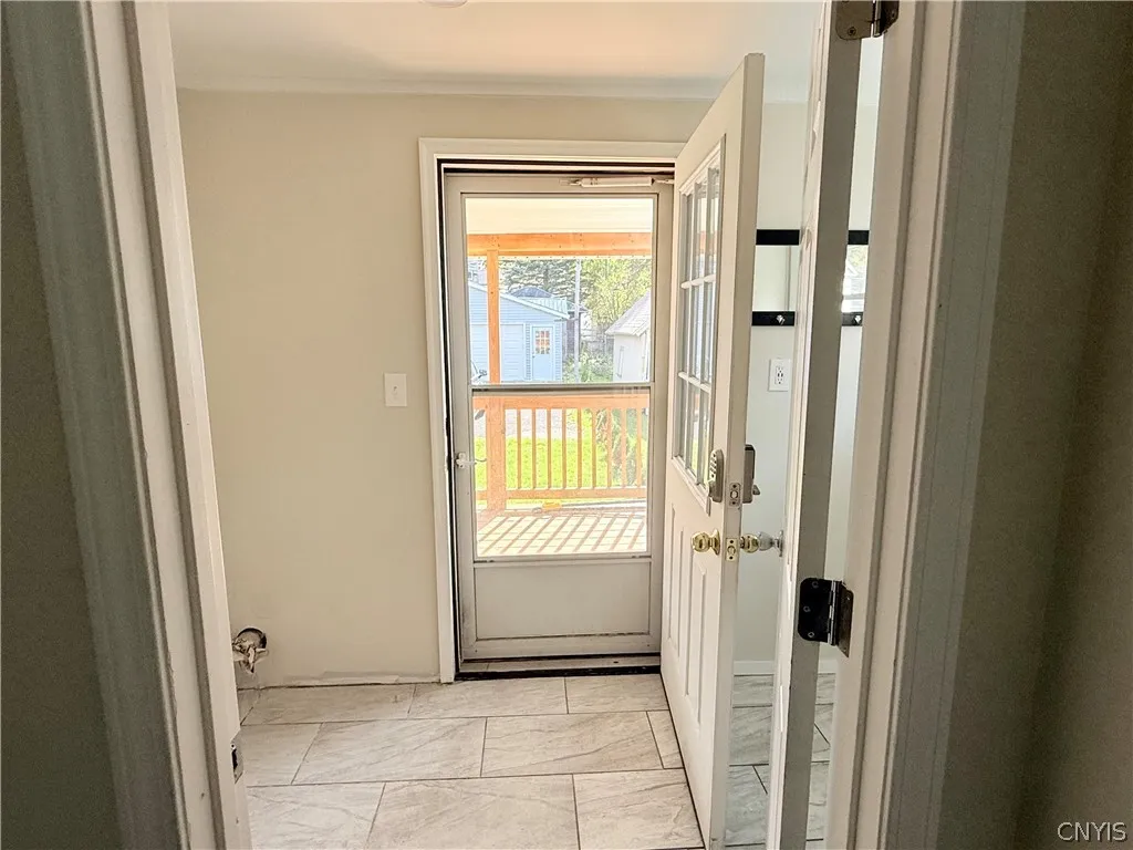421 South Massey Street, Watertown City, New York, Watertown City, New York 13601, 4 Bedroom Bedrooms, 10 Room Rooms,2 BathroomBathrooms,Residential Lease,For Rent,421 South Massey Street, Watertown City, New York ,0,S1721429