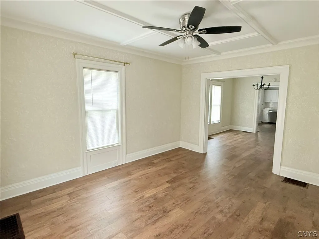Living rm & Dining rm.