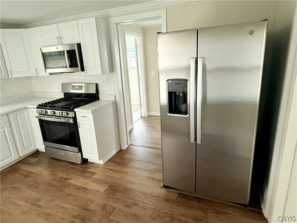 421 South Massey Street, Watertown City, New York, Watertown City, New York 13601, 4 Bedroom Bedrooms, 10 Room Rooms,2 BathroomBathrooms,Residential Lease,For Rent,421 South Massey Street, Watertown City, New York ,0,S1721429