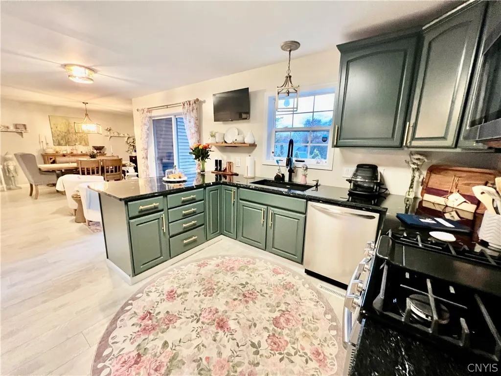 103 Mariposa Drive, Scriba, New York 13126, Scriba, New York 13126, 4 Bedroom Bedrooms, 12 Room Rooms,2 BathroomBathrooms,Residential,For Sale,103 Mariposa Drive, Scriba, New York 13126,0,S1721517