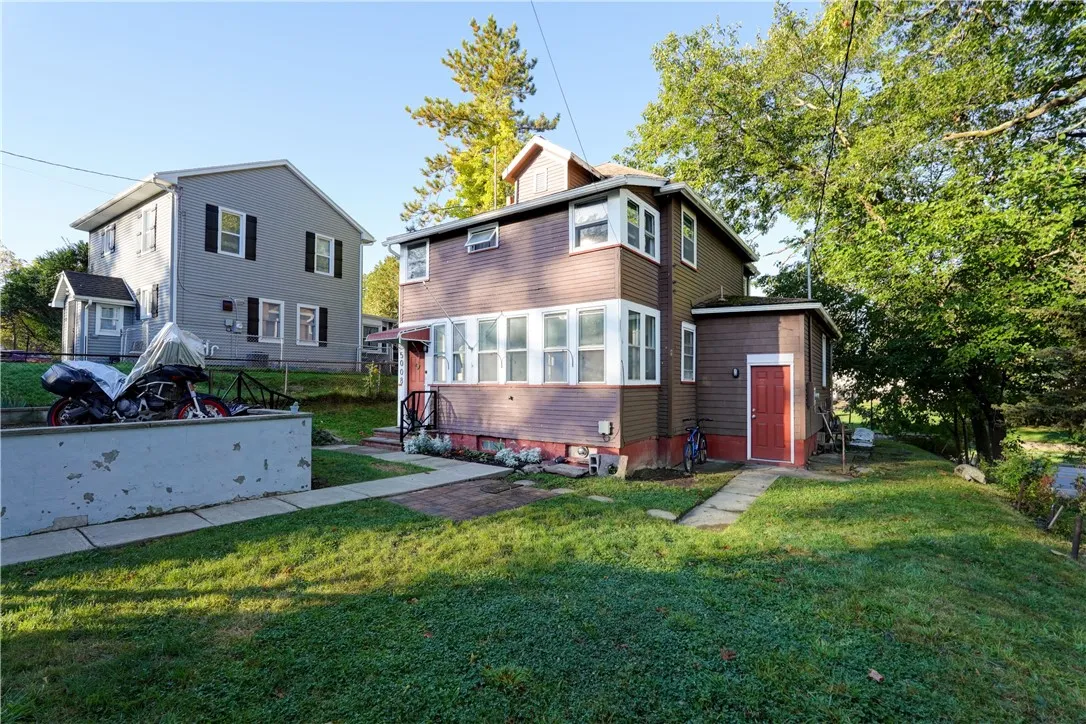 5008 Saint Paul Boulevard, Irondequoit, New York 1, Irondequoit, New York 14617, 3 Bedroom Bedrooms, 8 Room Rooms,1 BathroomBathrooms,Residential Lease,For Rent,5008 Saint Paul Boulevard, Irondequoit, New York 1,0,R1721543