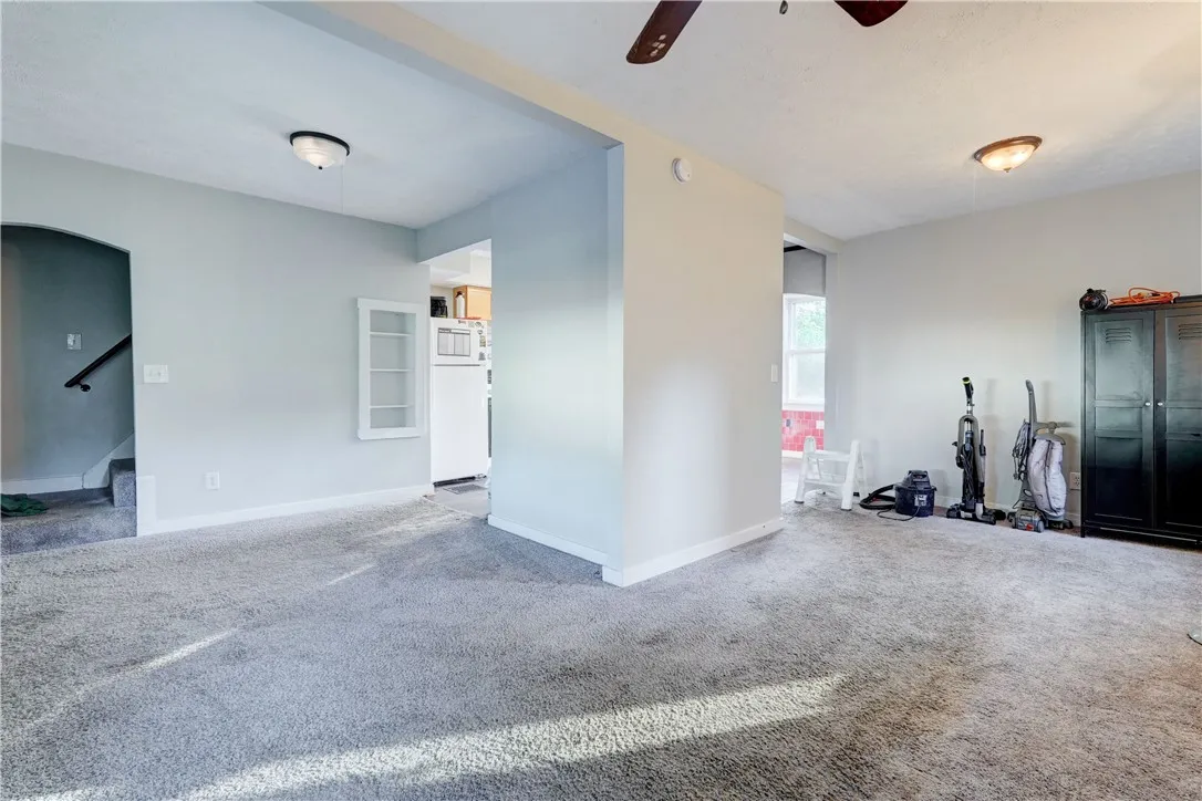 5008 Saint Paul Boulevard, Irondequoit, New York 1, Irondequoit, New York 14617, 3 Bedroom Bedrooms, 8 Room Rooms,1 BathroomBathrooms,Residential Lease,For Rent,5008 Saint Paul Boulevard, Irondequoit, New York 1,0,R1721543