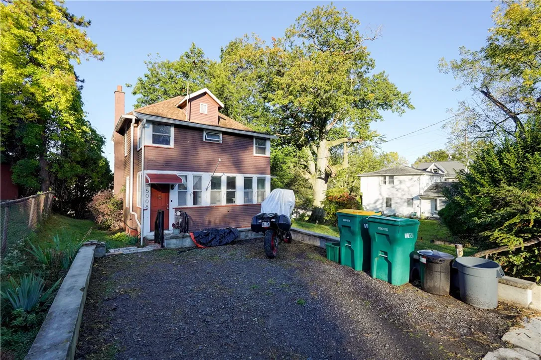 5008 Saint Paul Boulevard, Irondequoit, New York 1, Irondequoit, New York 14617, 3 Bedroom Bedrooms, 8 Room Rooms,1 BathroomBathrooms,Residential Lease,For Rent,5008 Saint Paul Boulevard, Irondequoit, New York 1,0,R1721543