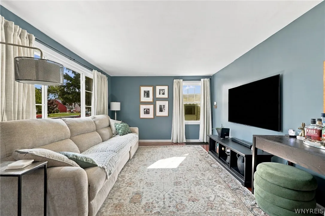 2422 Eggert Road, Tonawanda, New York 14150, Tonawanda, New York 14150, 3 Bedroom Bedrooms, 5 Room Rooms,2 BathroomBathrooms,Residential,For Sale,2422 Eggert Road, Tonawanda, New York 14150,0,B1721205