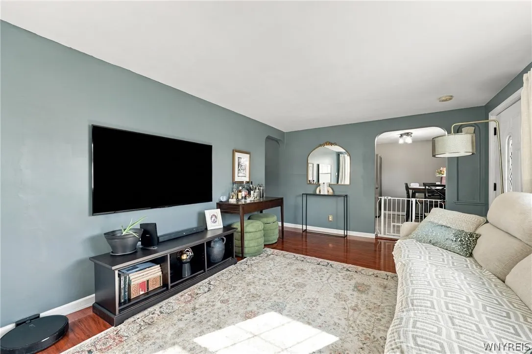 2422 Eggert Road, Tonawanda, New York 14150, Tonawanda, New York 14150, 3 Bedroom Bedrooms, 5 Room Rooms,2 BathroomBathrooms,Residential,For Sale,2422 Eggert Road, Tonawanda, New York 14150,0,B1721205