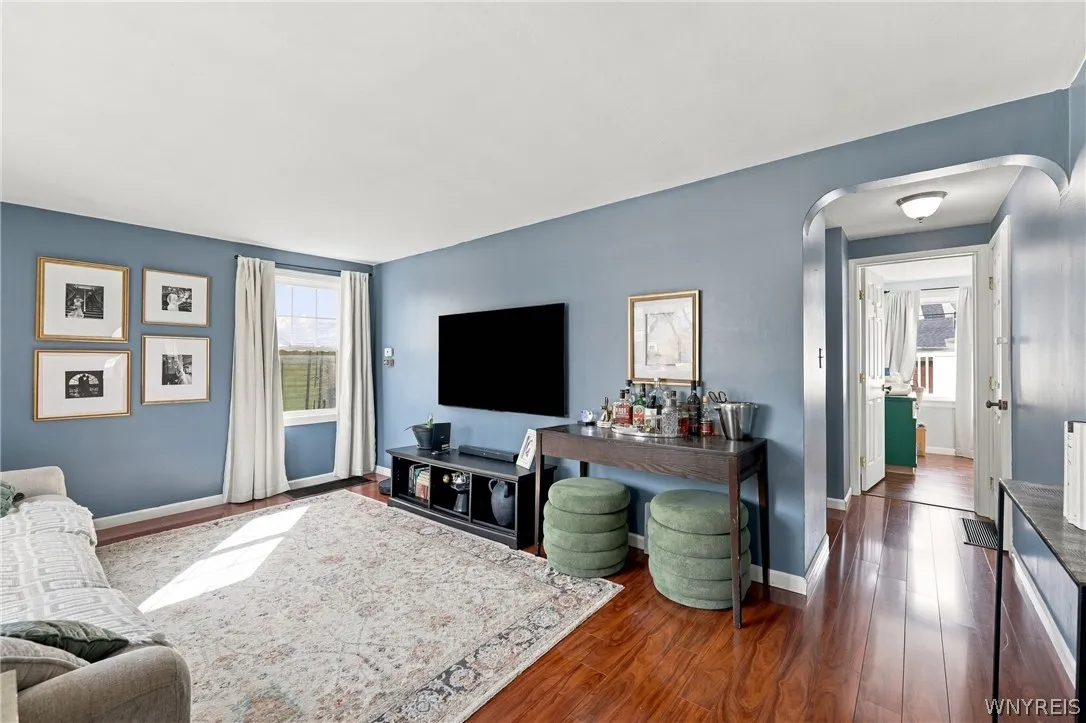 2422 Eggert Road, Tonawanda, New York 14150, Tonawanda, New York 14150, 3 Bedroom Bedrooms, 5 Room Rooms,2 BathroomBathrooms,Residential,For Sale,2422 Eggert Road, Tonawanda, New York 14150,0,B1721205