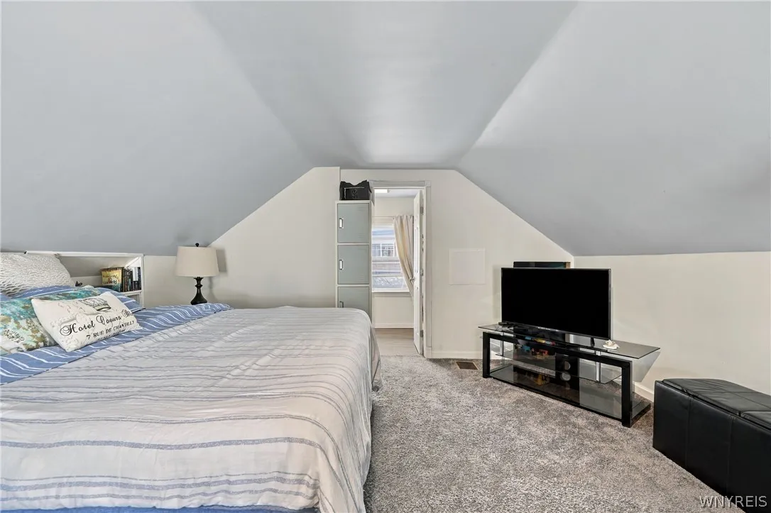 2422 Eggert Road, Tonawanda, New York 14150, Tonawanda, New York 14150, 3 Bedroom Bedrooms, 5 Room Rooms,2 BathroomBathrooms,Residential,For Sale,2422 Eggert Road, Tonawanda, New York 14150,0,B1721205
