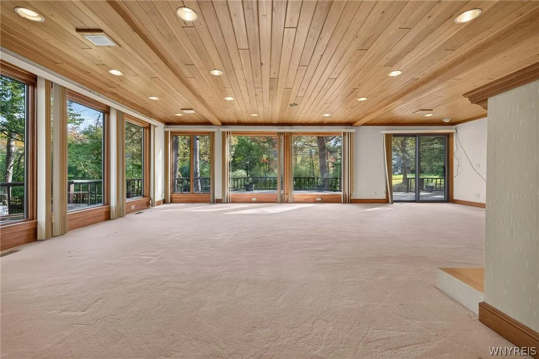 4 Valley View Drive, Orchard Park, New York 14127, Orchard Park, New York 14127, 5 Bedroom Bedrooms, 12 Room Rooms,3 BathroomBathrooms,Residential,For Sale,4 Valley View Drive, Orchard Park, New York 14127,0,B1720767