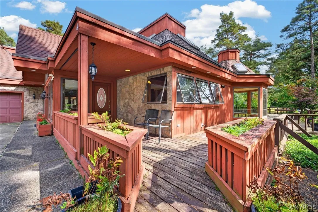 4 Valley View Drive, Orchard Park, New York 14127, Orchard Park, New York 14127, 5 Bedroom Bedrooms, 12 Room Rooms,3 BathroomBathrooms,Residential,For Sale,4 Valley View Drive, Orchard Park, New York 14127,0,B1720767