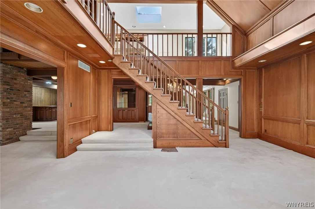 4 Valley View Drive, Orchard Park, New York 14127, Orchard Park, New York 14127, 5 Bedroom Bedrooms, 12 Room Rooms,3 BathroomBathrooms,Residential,For Sale,4 Valley View Drive, Orchard Park, New York 14127,0,B1720767