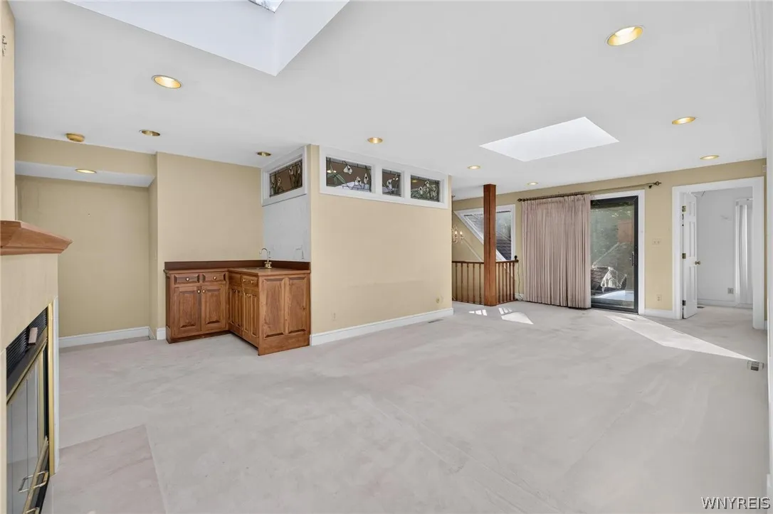 4 Valley View Drive, Orchard Park, New York 14127, Orchard Park, New York 14127, 5 Bedroom Bedrooms, 12 Room Rooms,3 BathroomBathrooms,Residential,For Sale,4 Valley View Drive, Orchard Park, New York 14127,0,B1720767