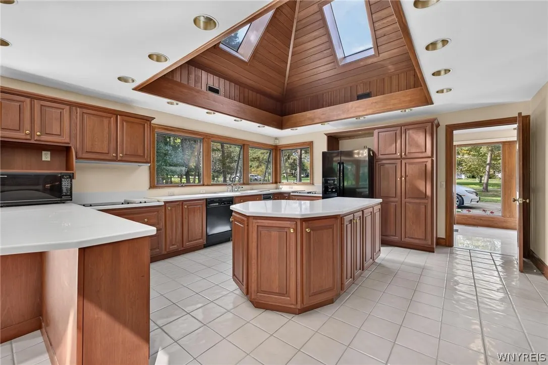 4 Valley View Drive, Orchard Park, New York 14127, Orchard Park, New York 14127, 5 Bedroom Bedrooms, 12 Room Rooms,3 BathroomBathrooms,Residential,For Sale,4 Valley View Drive, Orchard Park, New York 14127,0,B1720767