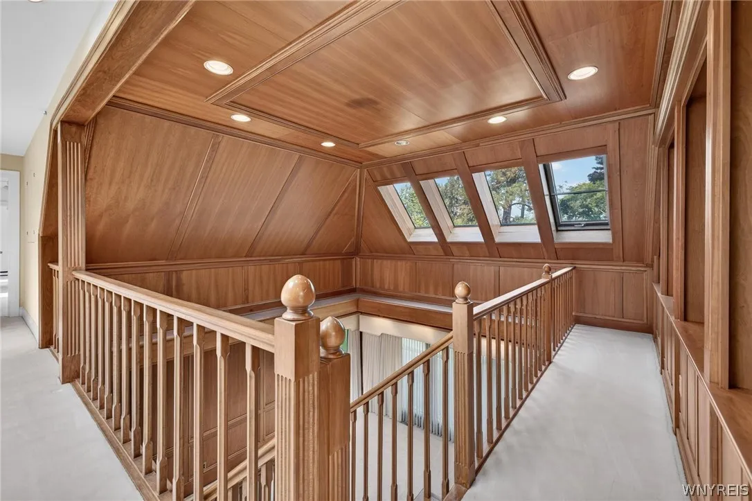 4 Valley View Drive, Orchard Park, New York 14127, Orchard Park, New York 14127, 5 Bedroom Bedrooms, 12 Room Rooms,3 BathroomBathrooms,Residential,For Sale,4 Valley View Drive, Orchard Park, New York 14127,0,B1720767
